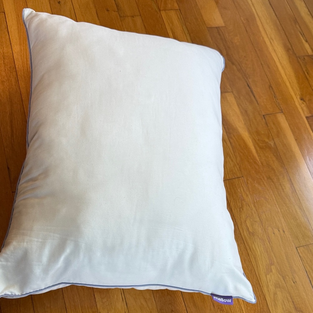 Mellow White Home Bedding Pillow - Soft Support